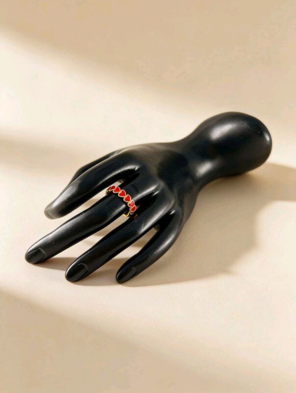 anillo corazon rojo